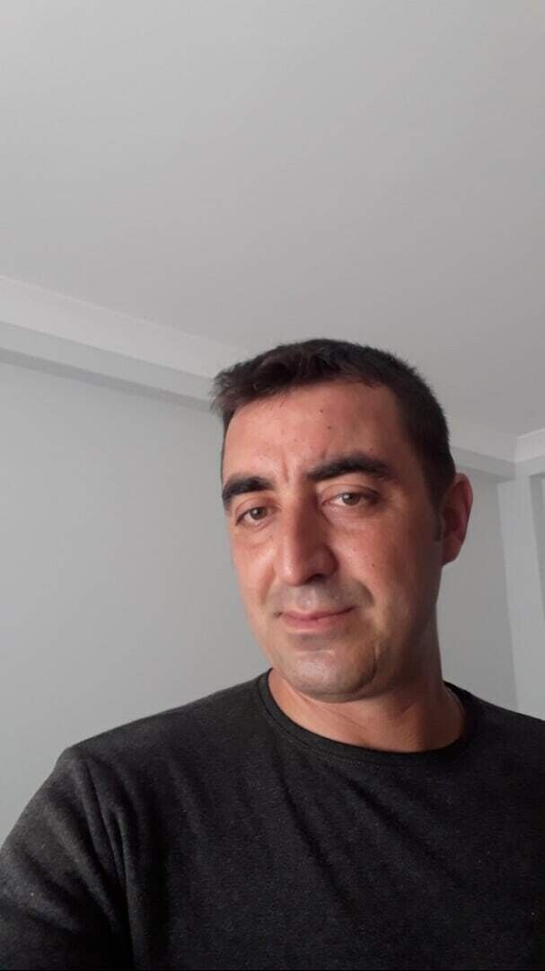  ,   Umut, 44 ,  