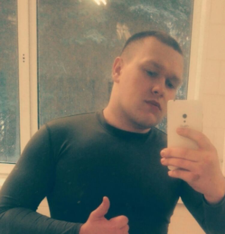  43613495  , 28 ,    
