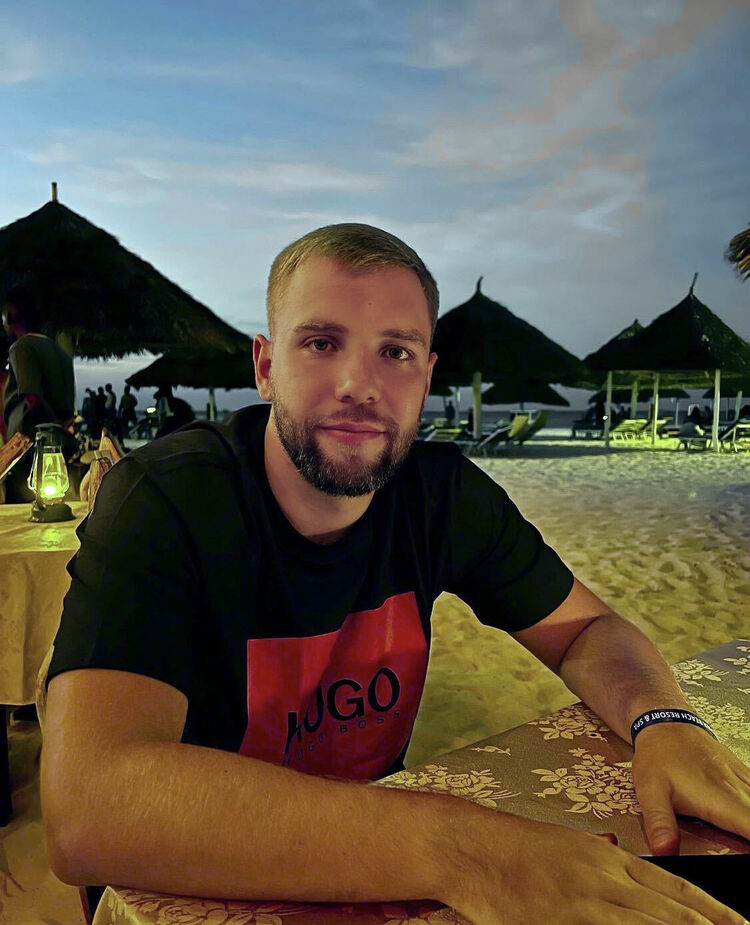 ���� 24965985 ������� Artem, 37 ���, ���� ���������� � �����