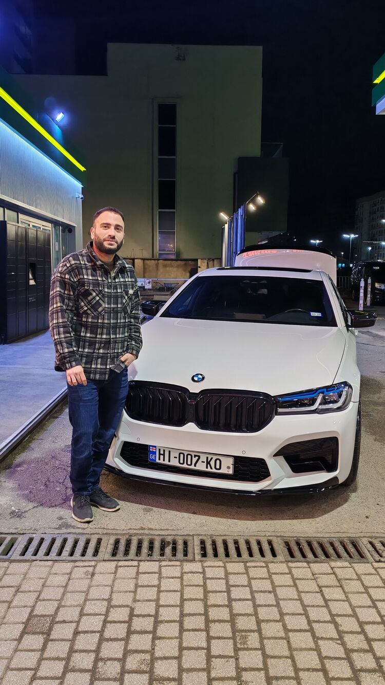  ,   John, 25 ,   ,   