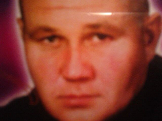  5578565  Viktor, 48 ,    