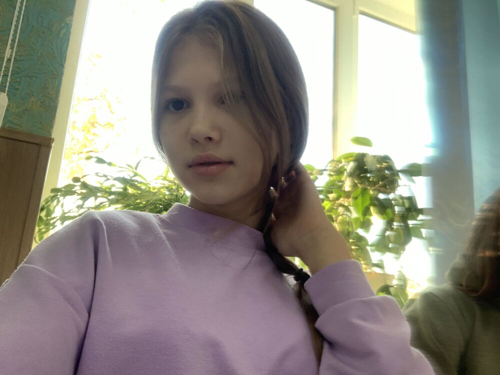  47652045  Milana, 25 ,    