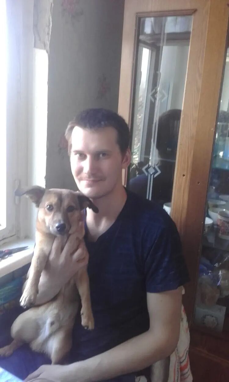  ,   Sasha, 33 ,   c 