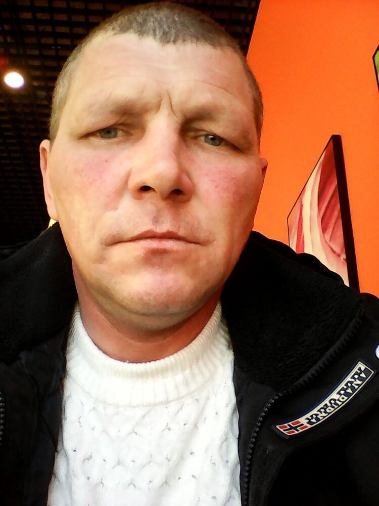  8983665  OLeg, 54 ,    