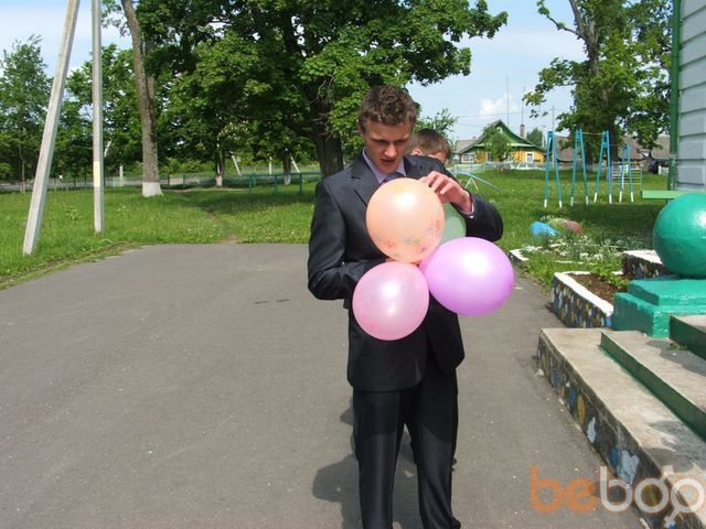  ,   Sasha, 32 ,   