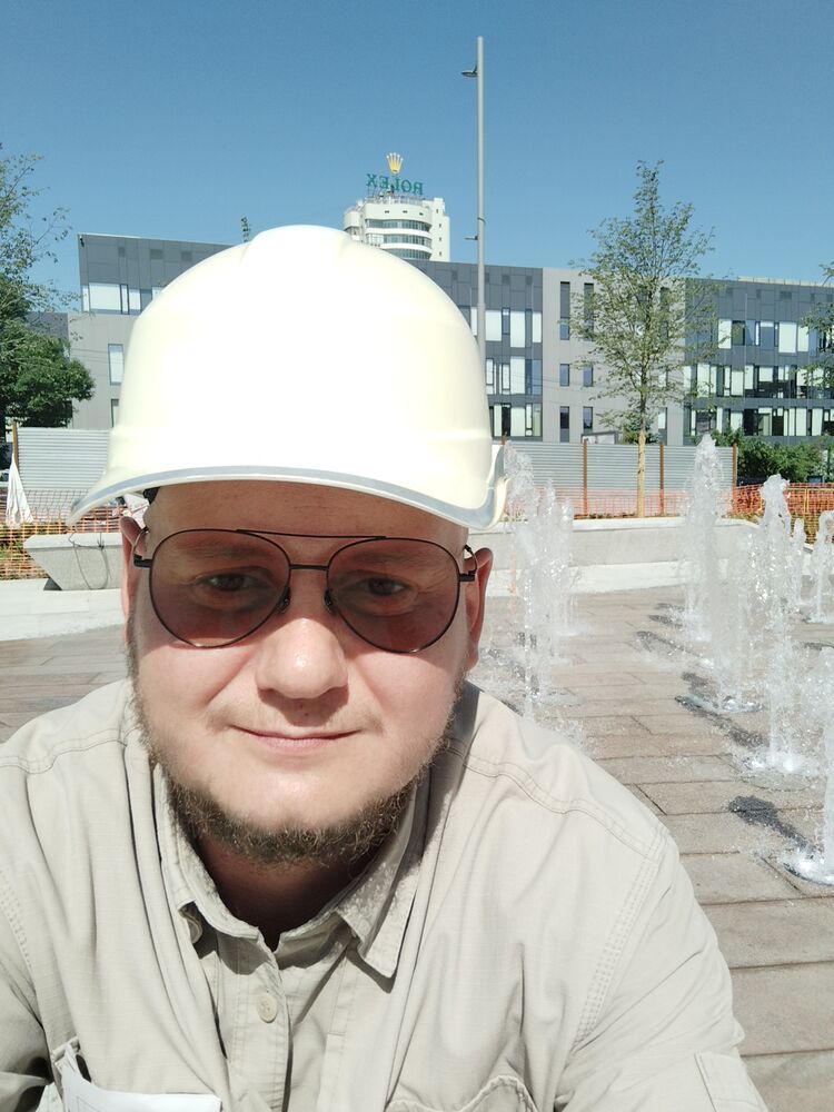  53657325  PaSha, 40 ,    