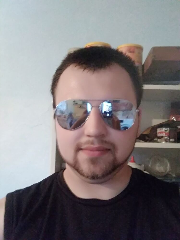  11354305  Slavik, 31 ,    