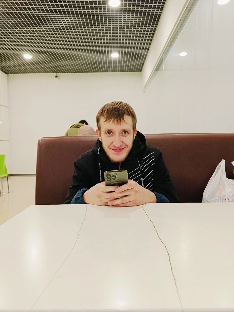  44482495  , 28 ,    