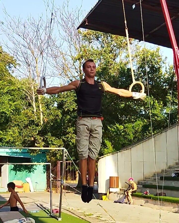  35748585  Vadim, 24 ,    
