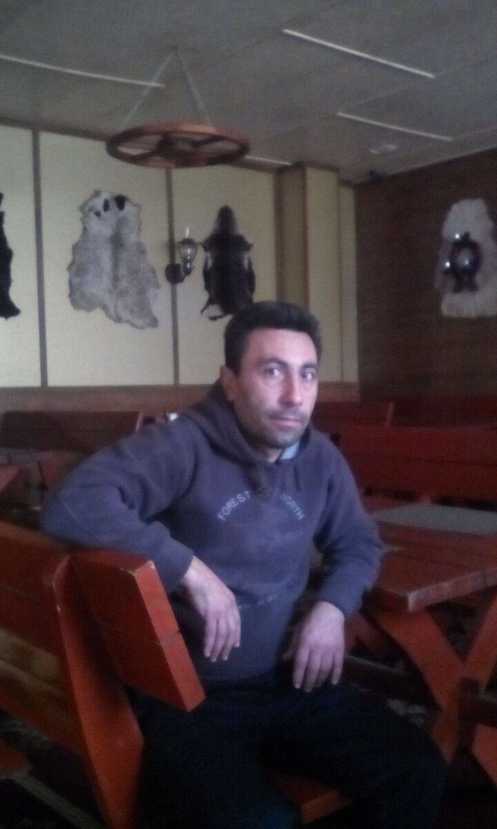  ,   Artur, 53 ,   