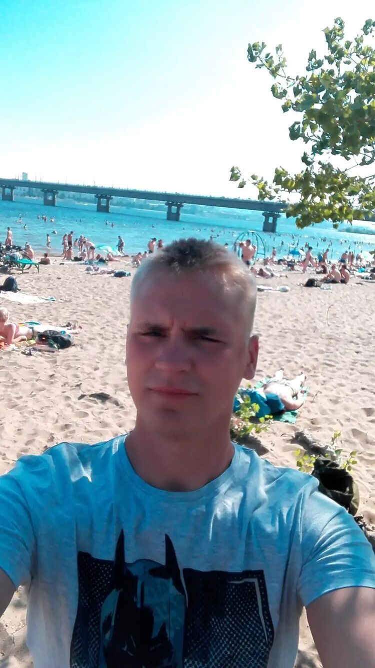  38252795  Dmitry, 32 ,    