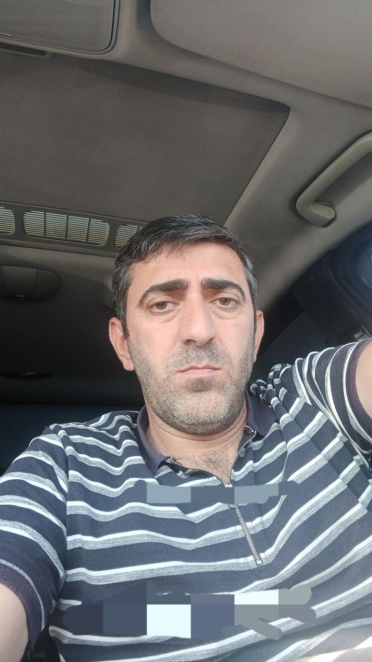  48812455  Alim, 40 ,    