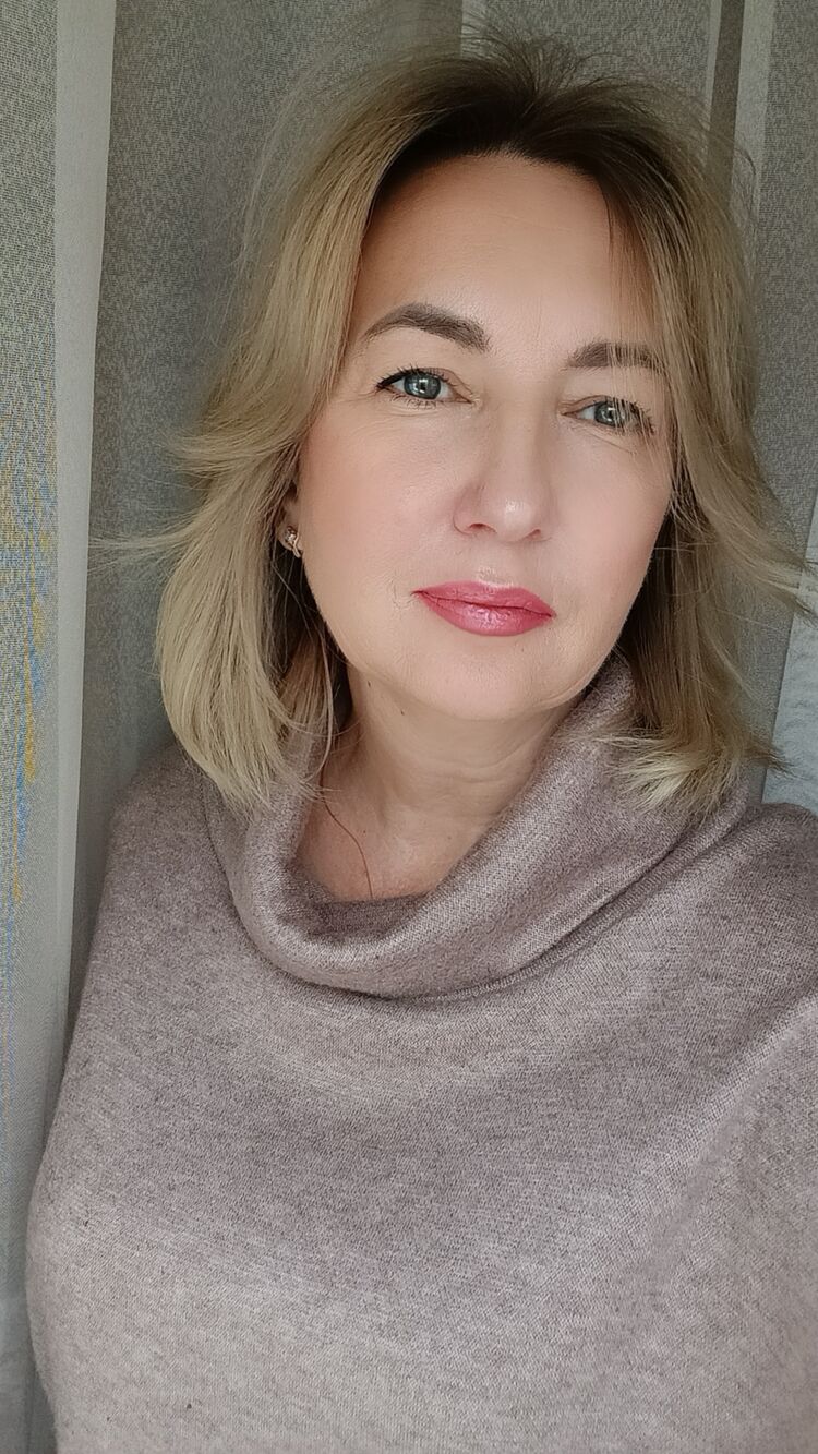  47471405  Viktoria, 51 ,    