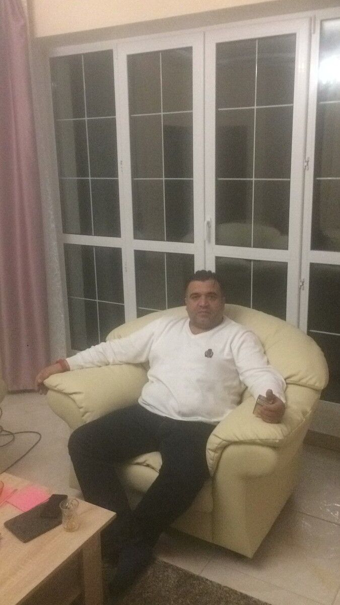  ,   Russo, 48 ,  