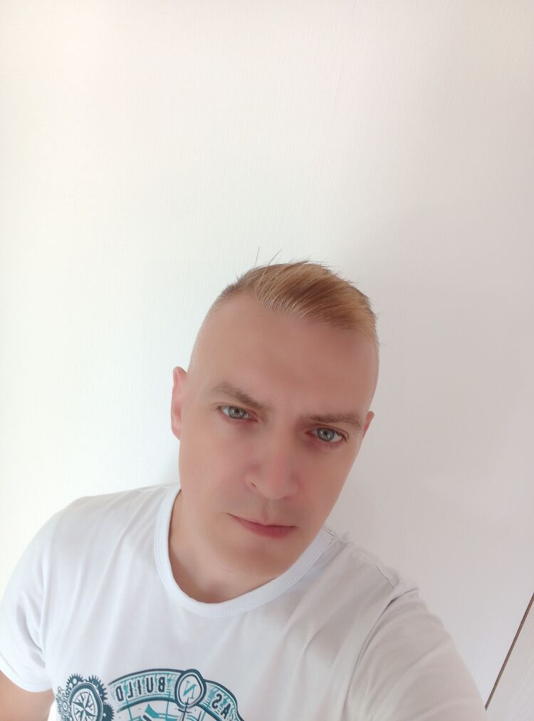  52967725  , 38 ,    