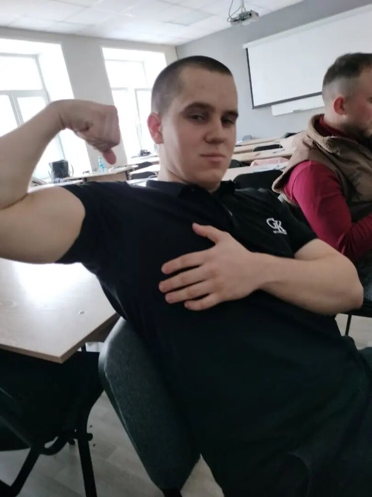  50734895  Konstantin, 25 ,    