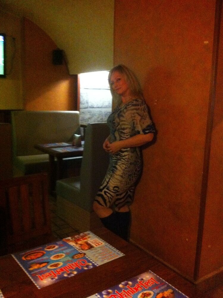  ,   Elena, 47 ,   ,   , c 