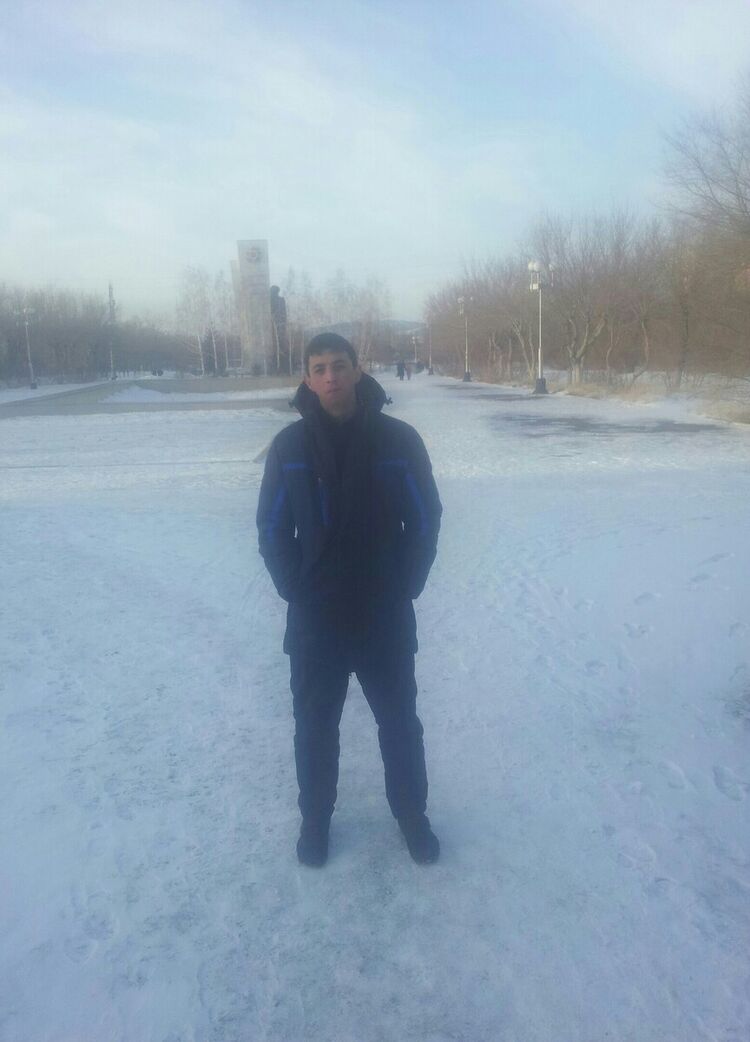  20311435  LEONID, 30 ,    