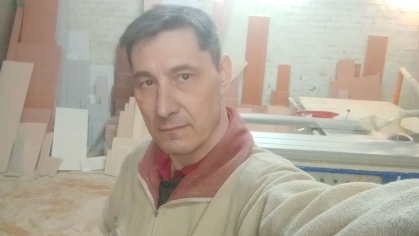  27717505  , 56 ,    