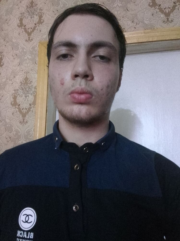  45211225  Polad, 19 ,    