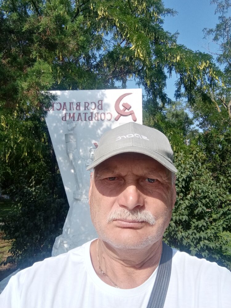  26918795  Sergei, 68 ,    
