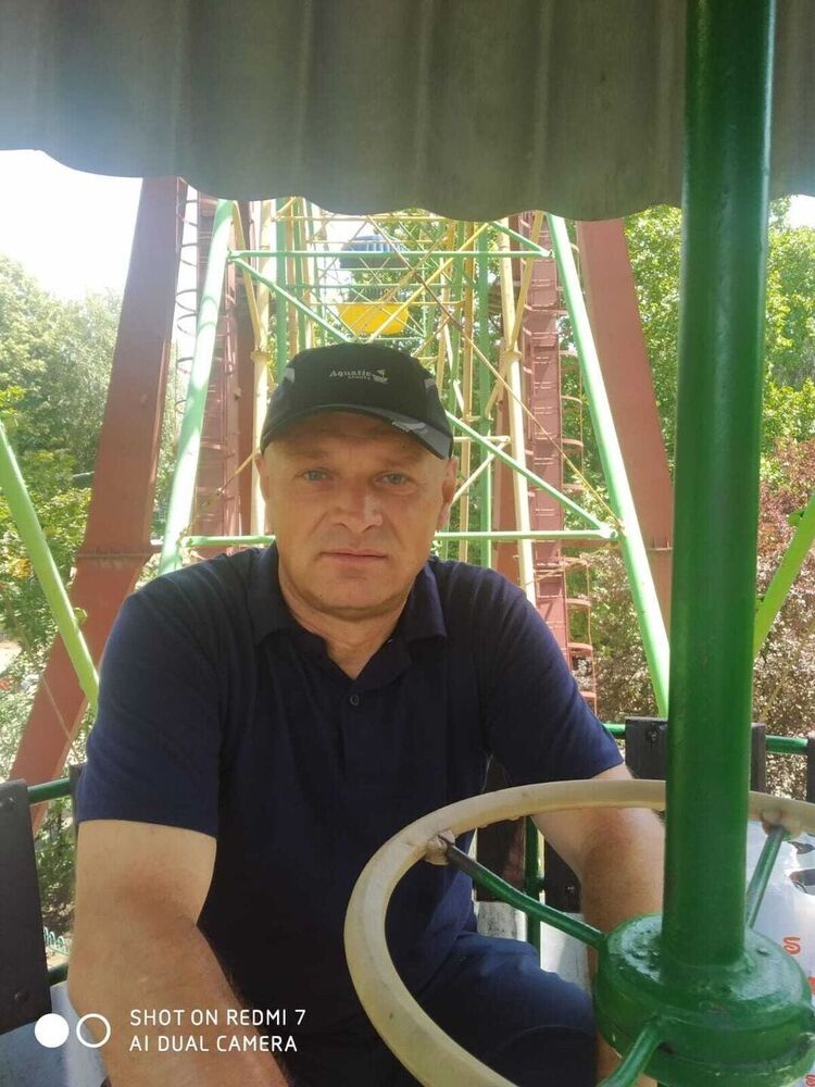  45895115  Oleg, 47 ,    
