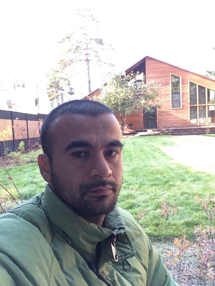  24136155  Zidan, 25 ,    