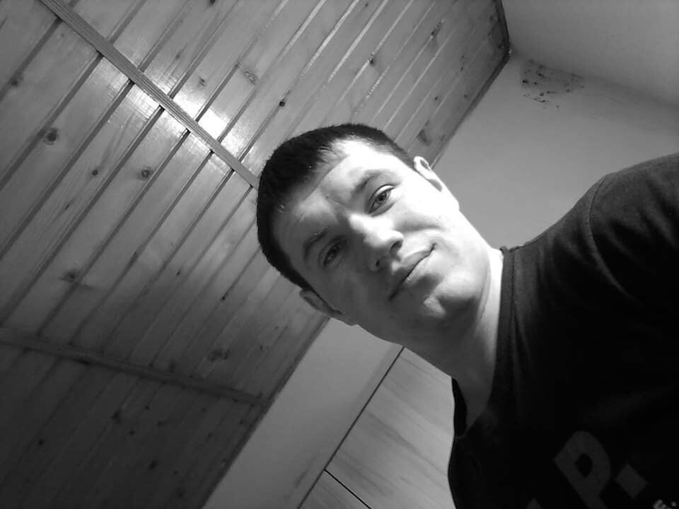  43461715  Vitalii, 35 ,    
