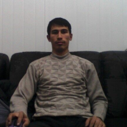  ,   Akbar, 28 ,   
