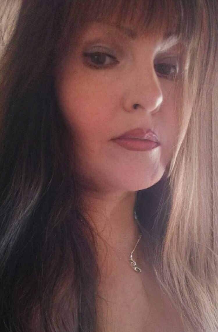  ,   Stefania, 49 ,   ,   