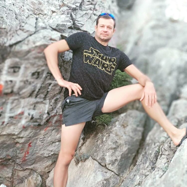  ,   Nik, 44 ,   
