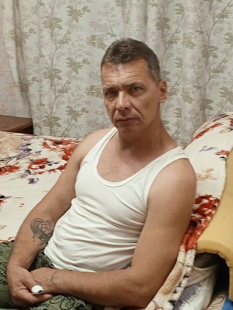  43913085  , 52 ,    