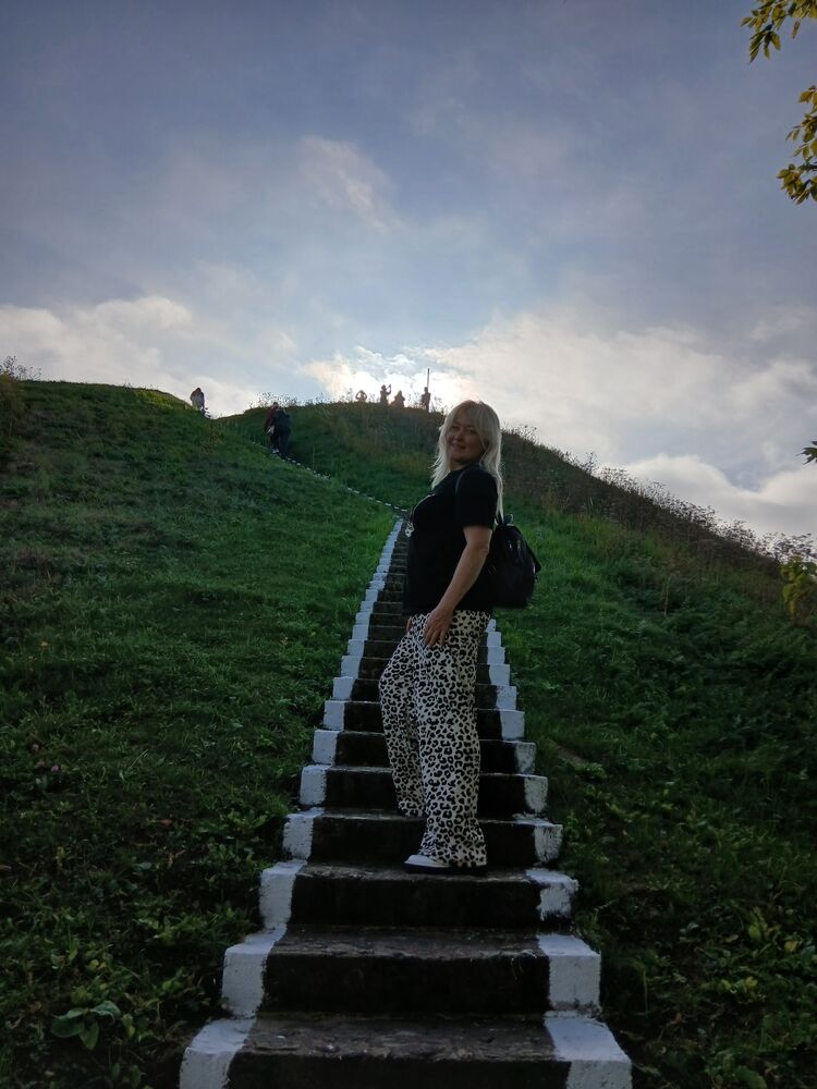  54581685  Lyudmila, 54 ,    