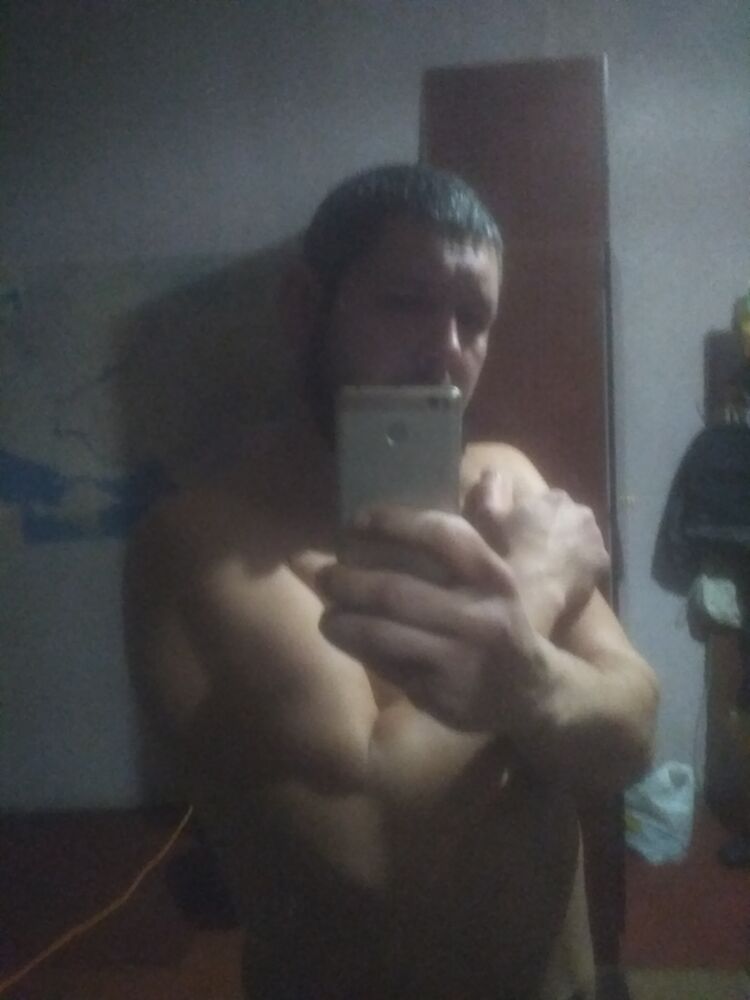  41666455  Artem, 39 ,    