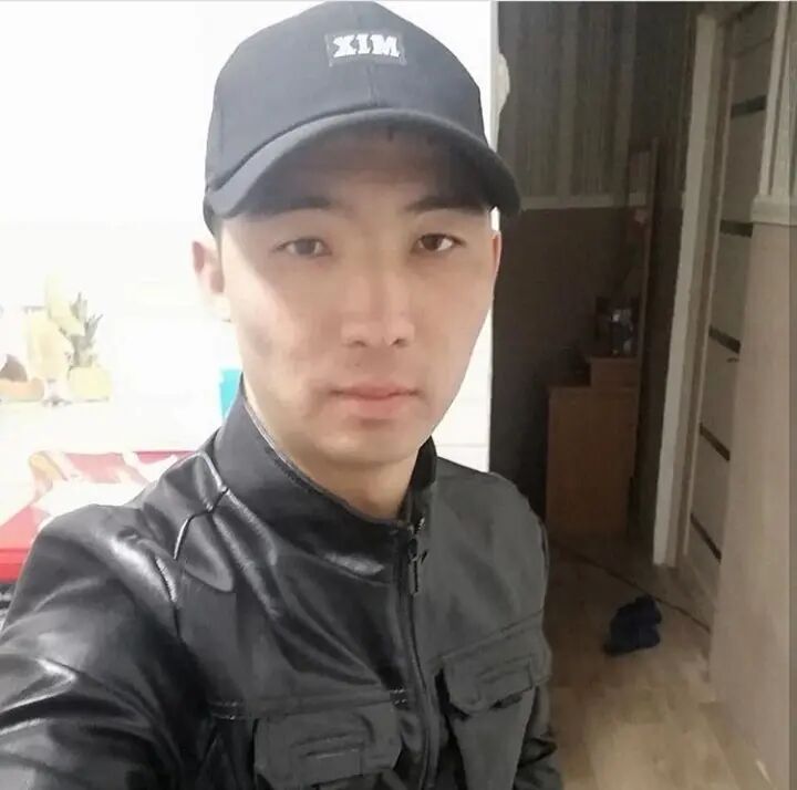 ,   Zhalgas, 30 ,   ,   