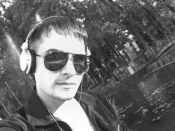  5625605  Dj Anton, 40 ,    