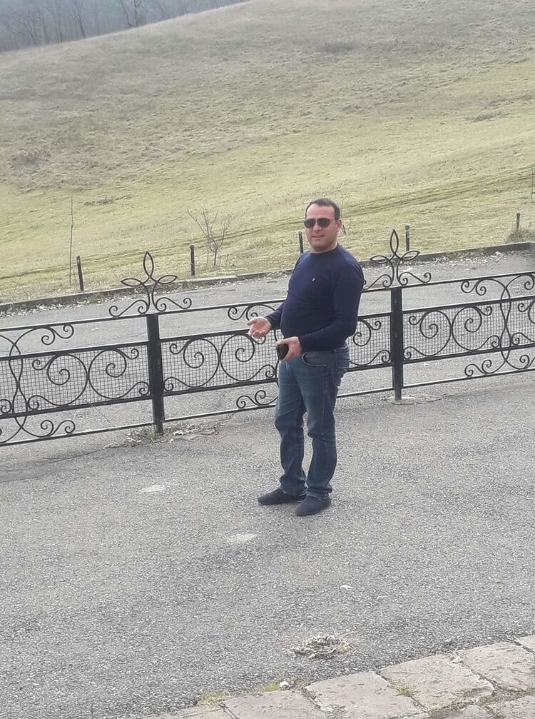 ,   Vahe, 40 ,   ,   