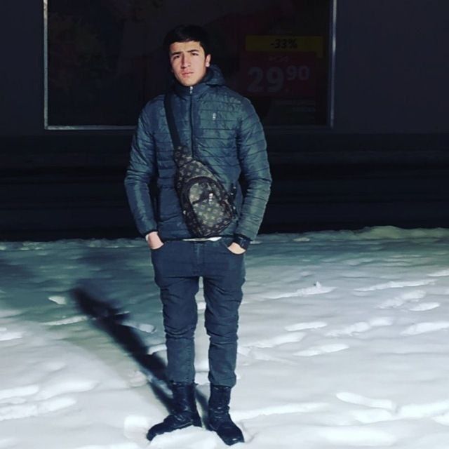  Praha,   Sardor, 27 ,   ,   