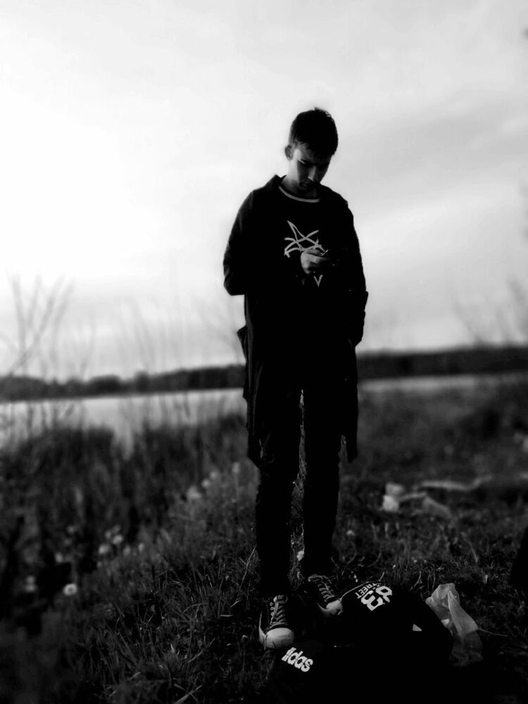 27734015  Igor, 27 ,    