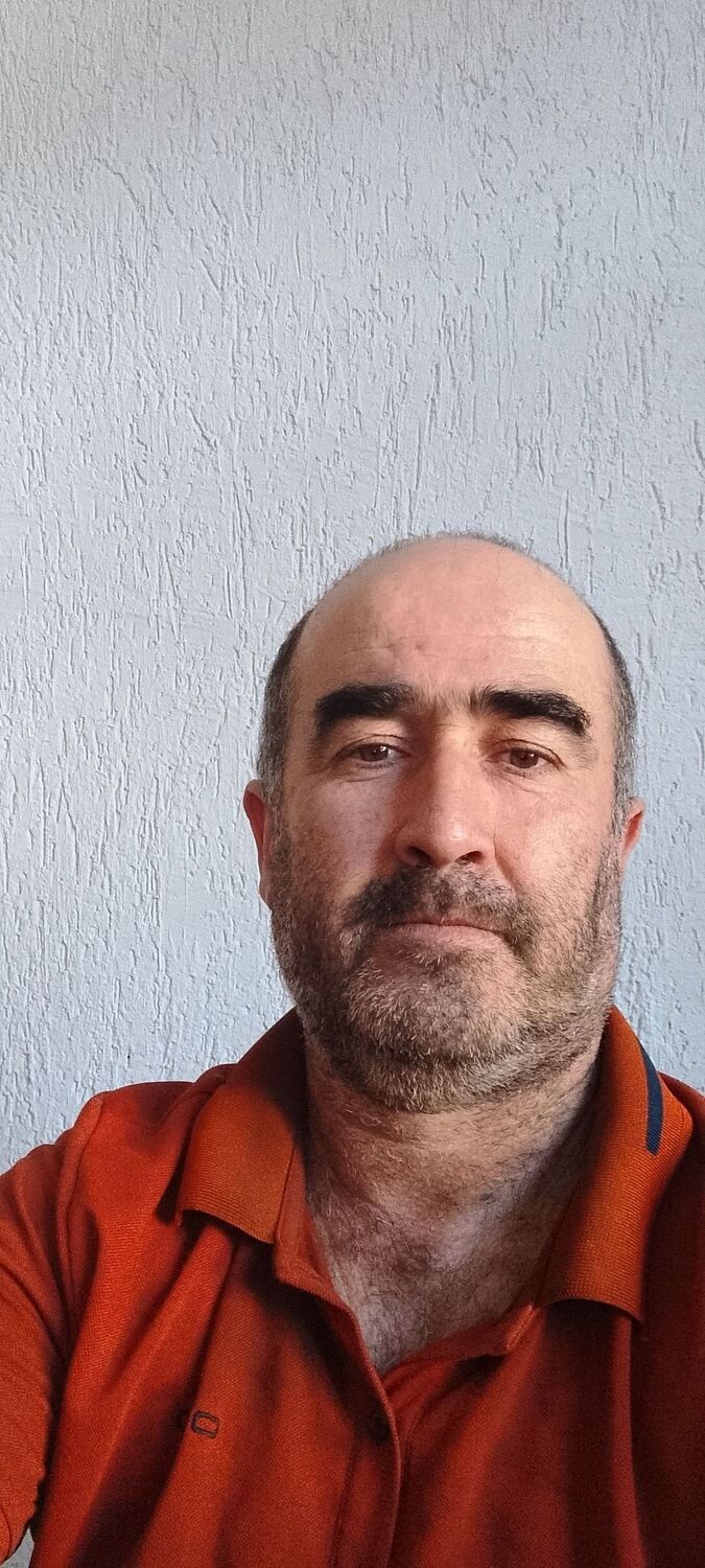  46105835  Khusrav, 45 ,    