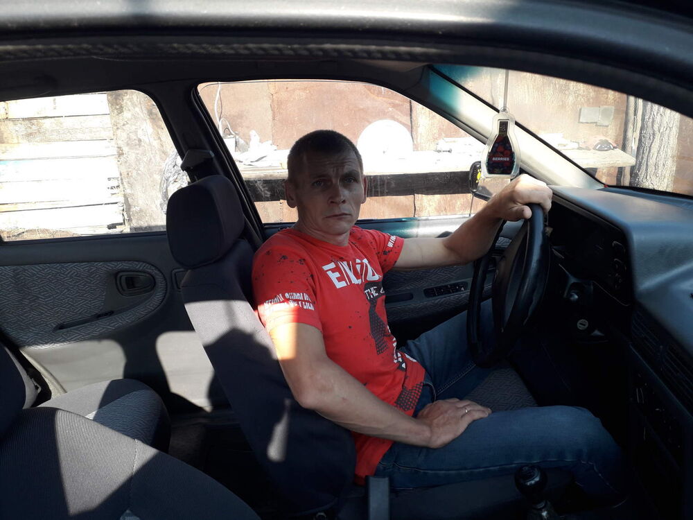  23228615  Alexander, 44 ,    