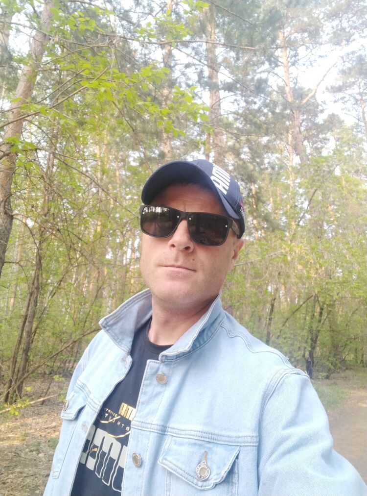  ,   Andrei, 39 ,   ,   , c 