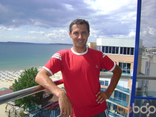  1110155  Roman, 46 ,    -