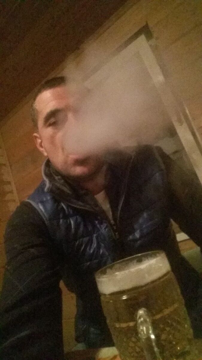  ,   Davit, 37 ,     , c 