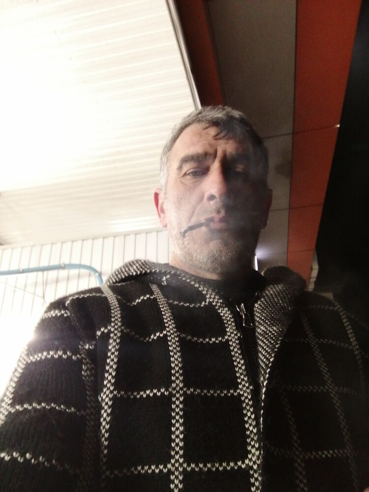  49618725  , 44 ,    