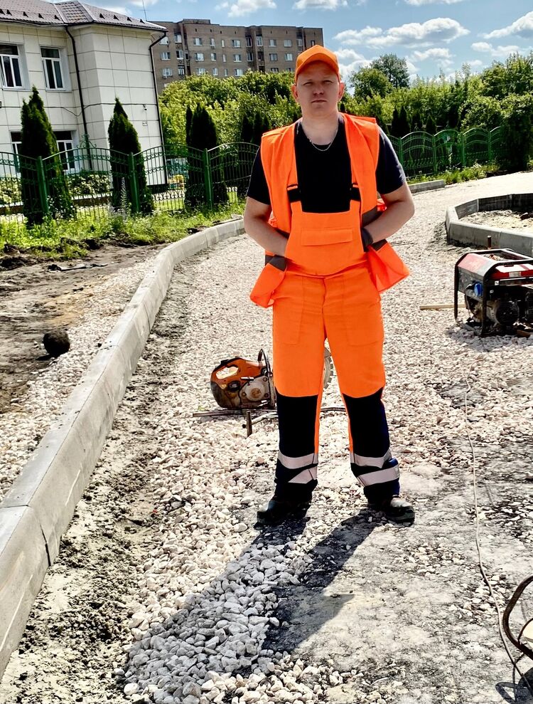  54467425  , 32 ,    -