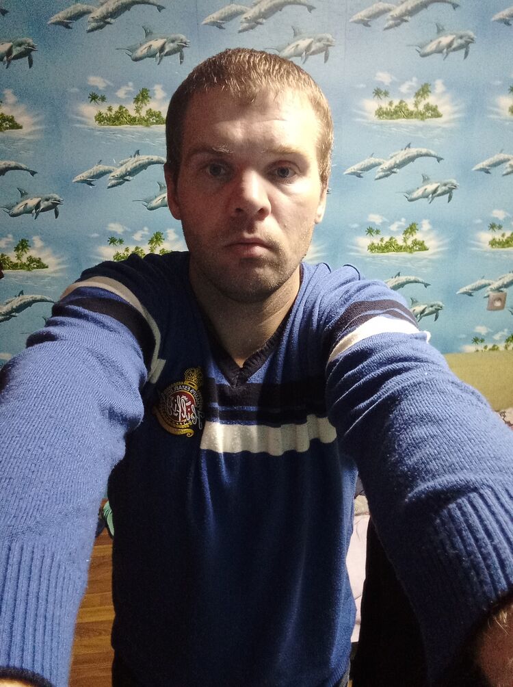  48040425  Andrey, 32 ,    
