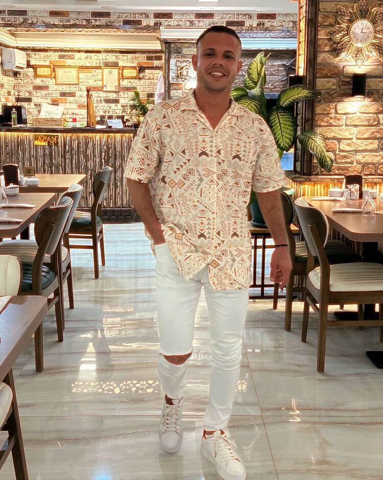  53096415  Eren XCOZ, 38 ,    Guney