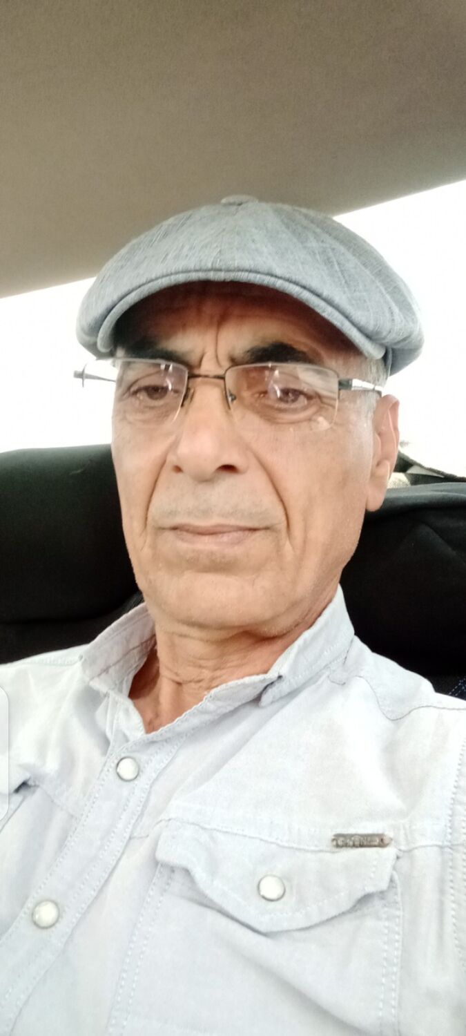  52577825  Azadfff, 46 ,    