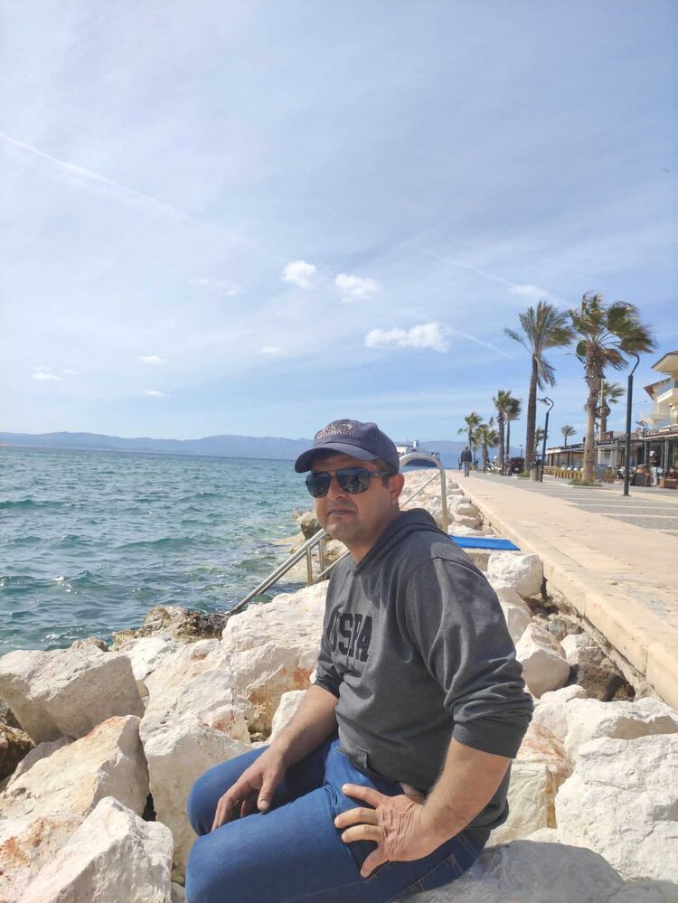  ,   Ali, 45 ,   ,   